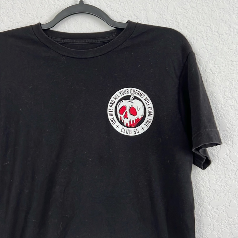 Club 55 Snow White Men’s tee